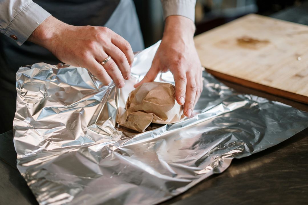 cuisson du papier d'aluminium