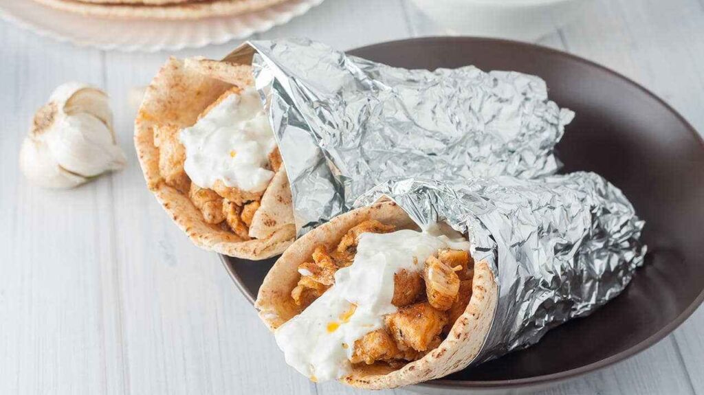 can i put foil in an air fryer
