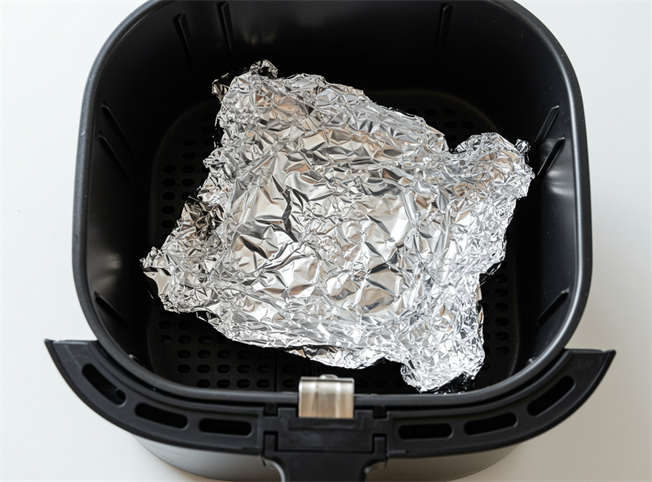 Is It Safe to Put Aluminum Foil in an Air Fryer